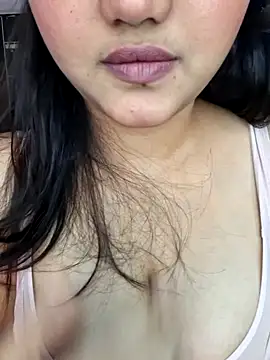 Snapshot of Riya_Stream01 chatting on 06.20.26 Riya Stream01 online show from 06.20.26