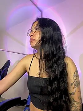 Rosita forever  online show from 12.15.25