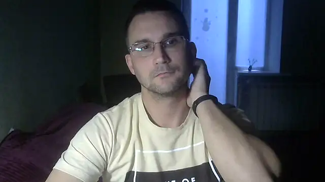 Snapshot of Sanderx chatting on 02.04.25 Sanderx online show from 02.04.25