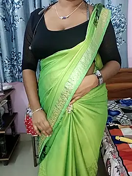 Snapshot of Tamilbigboobie chatting on 11.01.25 Tamilbigboobie online show from 11.01.25
