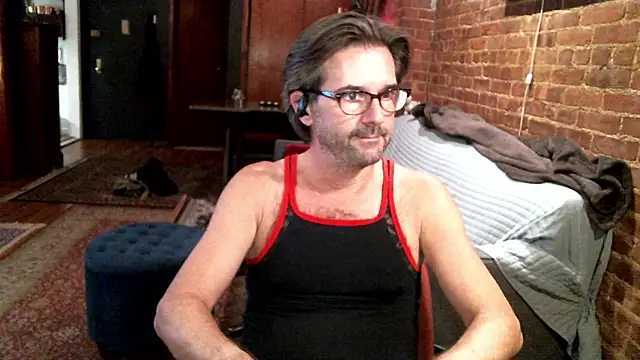 Johnny Bottoms online show from 11.28.25