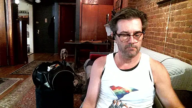 Johnny Bottoms online show from 04.12.26