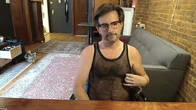 Snapshot of Johnny_Bottoms chatting on 06.22.26 Johnny Bottoms online show from 06.22.26