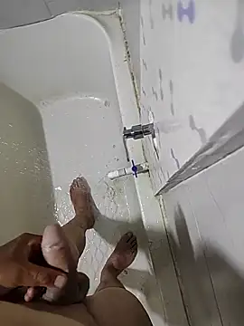 DTuannHallT online show from 12.19.25