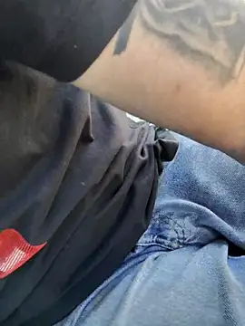 DTuannHallT online show from 12.20.25