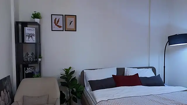 Snapshot of OdeliaGossage chatting on 03.17.25 OdeliaGossage online show from 03.17.25