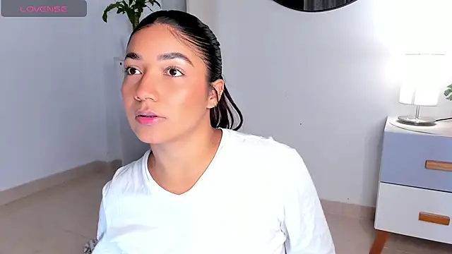 martina roldam online show from 01.15.25