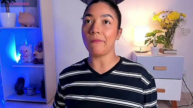 martina roldam online show from 01.23.25