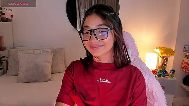 martina roldam online show from 03.17.25