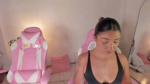 martina roldam online show from 10.08.25