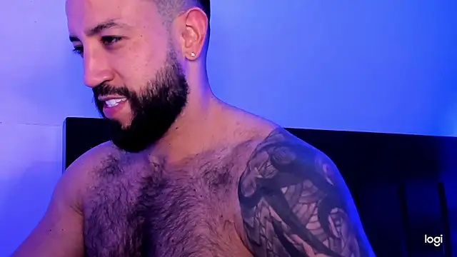 Snapshot of BradLeon_ chatting on 03.22.25 BradLeon online show from 03.22.25