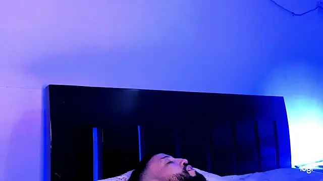 Snapshot of BradLeon_ chatting on 03.22.25 BradLeon online show from 03.22.25