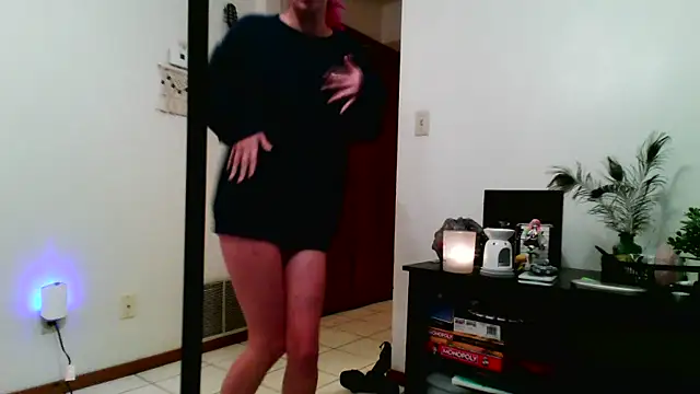 BedroomBarbie online show from 10.04.25