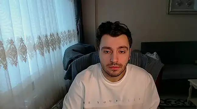 handsomeee04 online show from 02.08.25