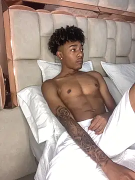 Boy cock18 online show from 01.27.25