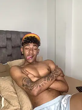 Boy cock18 online show from 01.29.25