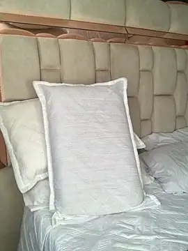 Boy cock18 online show from 01.31.25