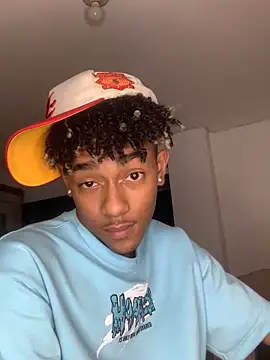 Boy cock18 online show from 02.20.25