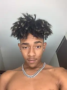 Boy cock18 online show from 02.26.25