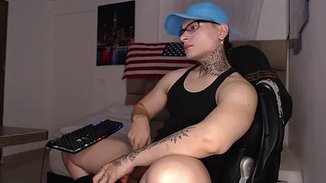 DennisWalkerr online show from 03.10.25