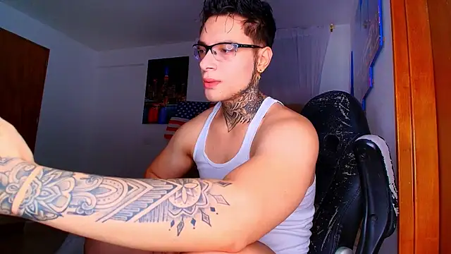 DennisWalkerr online show from 10.09.25