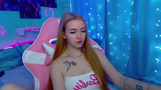 Snapshot of Naughty_Mable chatting on 01.29.25 Naughty Mable online show from 01.29.25