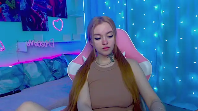 Snapshot of Naughty_Mable chatting on 01.31.25 Naughty Mable online show from 01.31.25