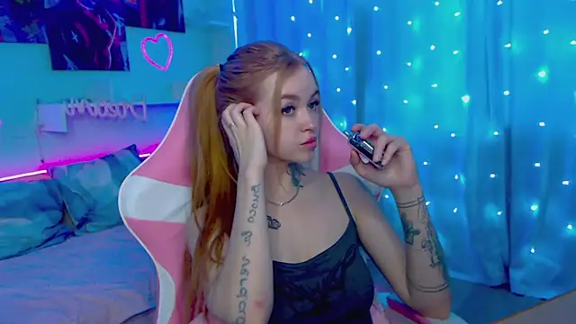Snapshot of Naughty_Mable chatting on 02.03.25 Naughty Mable online show from 02.03.25