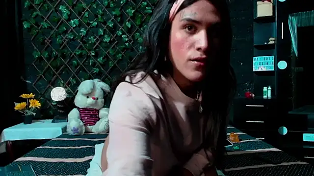 Snapshot of selene__fortuna chatting on 10.04.25 selene fortuna online show from 10.04.25