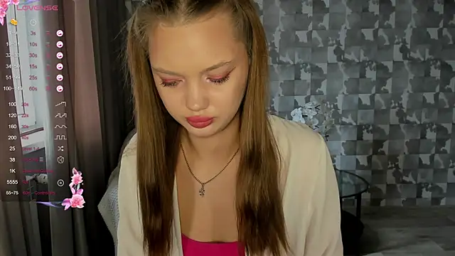 Lovely Lure online show from 01.31.25