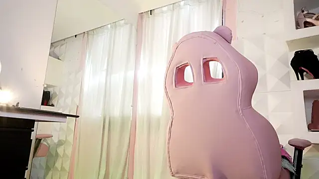 Mara-Bella online show from 02.13.26