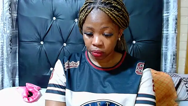Snapshot of EROTIC_BARBIE28 chatting on 05.31.26 EROTIC BARBIE28 online show from 05.31.26