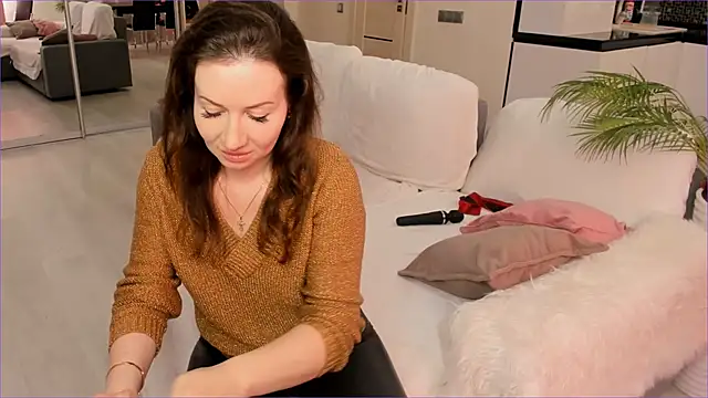  yessJulia  online show from 03.13.26