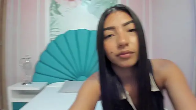 Daphne Fox  online show from 02.19.25