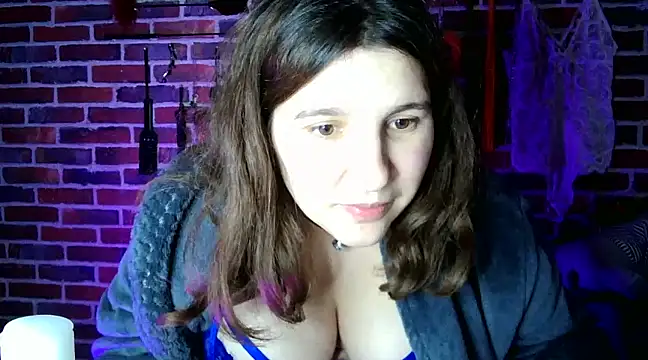 Snapshot of Heleneecesmecs2 chatting on 01.22.25 Heleneecesmecs2 online show from 01.22.25