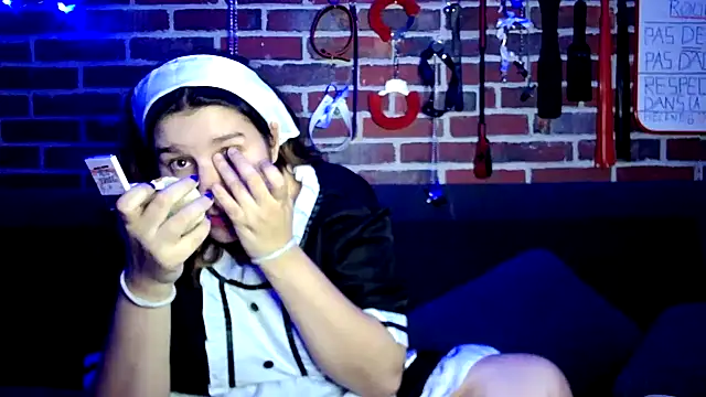 Heleneecesmecs2 online show from 11.06.25