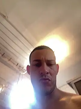 Snapshot of Diego3699 chatting on 03.18.25 Diego3699 online show from 03.18.25