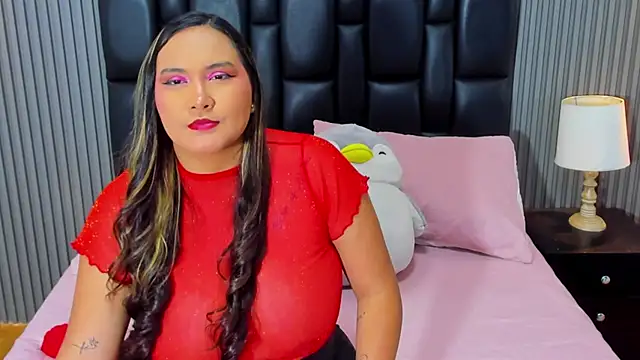 MiaLaurents online show from 02.15.25