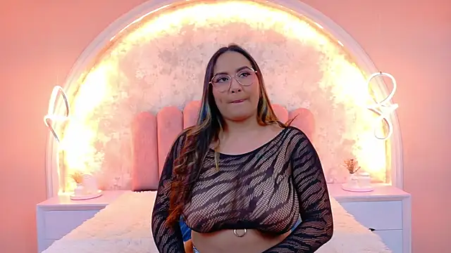 MiaLaurents online show from 11.09.25