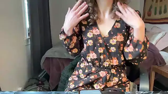 leahsparkles online show from 03.14.25