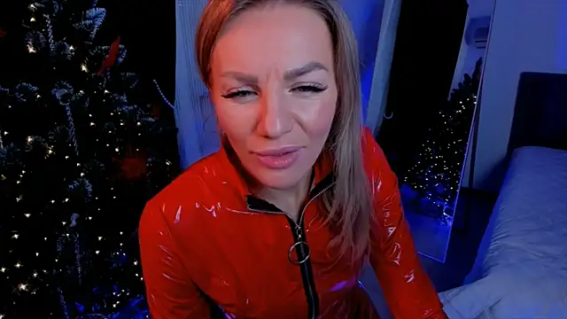 Oliva Candy online show from 12.31.24