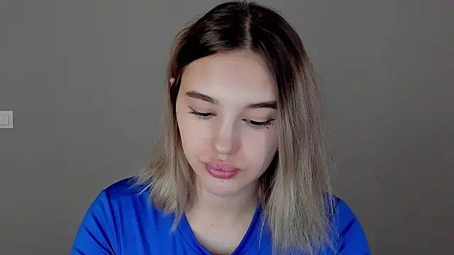 Snapshot of AngelicaKleee chatting on 01.28.25 AngelicaKleee online show from 01.28.25