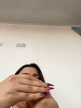 Snapshot of Sophia_cyrus11 chatting on 01.13.25 Sophia cyrus11 online show from 01.13.25