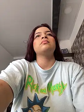 Snapshot of Sophia_cyrus11 chatting on 02.08.25 Sophia cyrus11 online show from 02.08.25