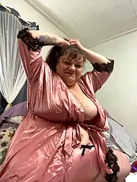 Snapshot of Luciouslouise72@xh chatting on 01.16.26 Luciouslouise72xh online show from 01.16.26