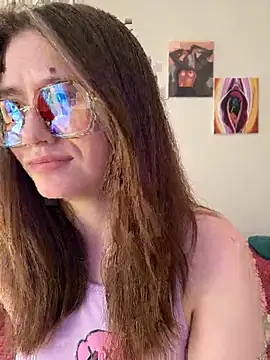 Sabrina shells online show from 04.01.26