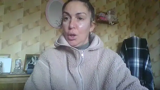 BELLAMORGANE1 online show from 12.29.24