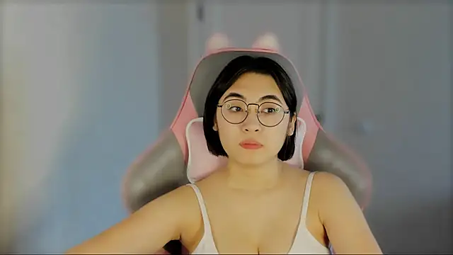  hannah baker online show from 03.09.25