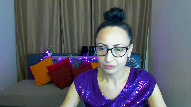 Snapshot of Arianasweety23 chatting on 12.29.24 Arianasweety23 online show from 12.29.24