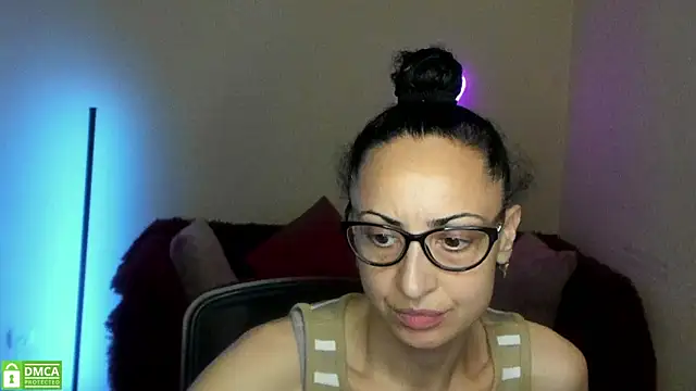 Snapshot of Arianasweety23 chatting on 09.17.25 Arianasweety23 online show from 09.17.25